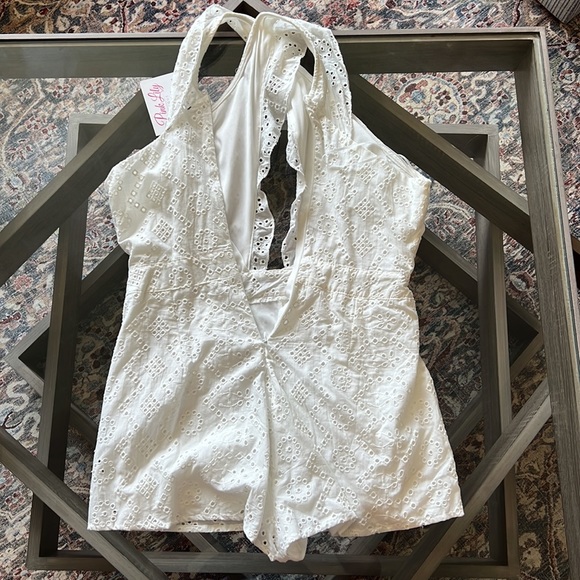 Pink lily size medium romper - Picture 2 of 2